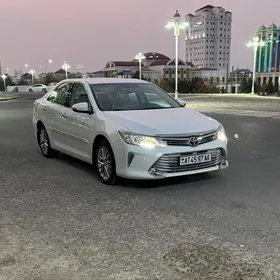 Toyota Camry 2016