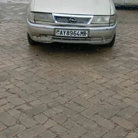 Opel Vectra 1992