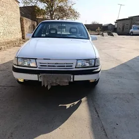 Opel Vectra 1990