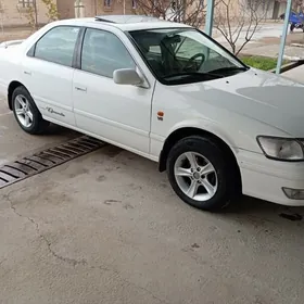 Toyota Camry 1999
