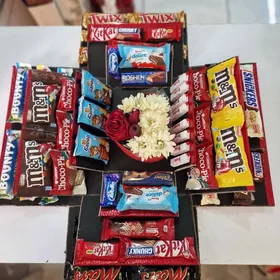 Täze Yyl podarka amatly