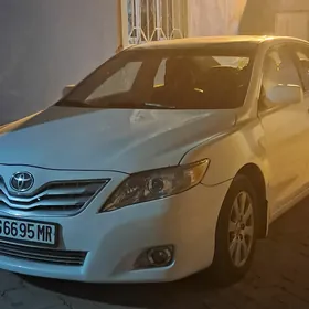 Toyota Camry 2010