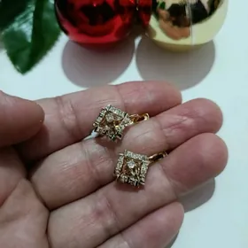 gyzyl briliyant gulakhalka