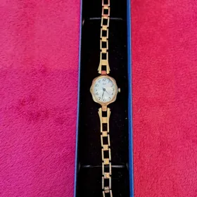 Часы позолоченные