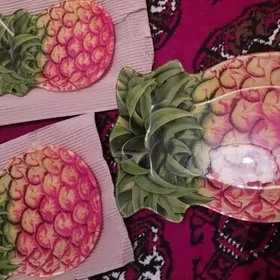 Тарелки ананас