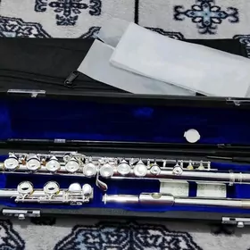 Fleýta  YAMAHA  флейта