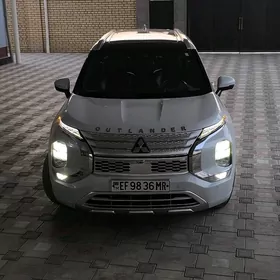 Mitsubishi Outlander 2022