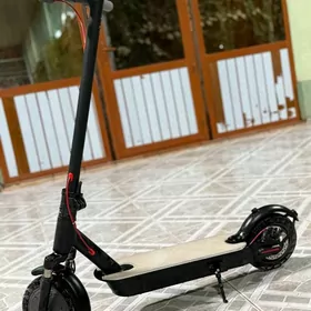 Skuter Elektriçeskiy