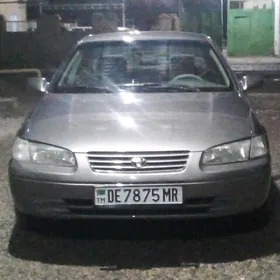 Toyota Camry 1997