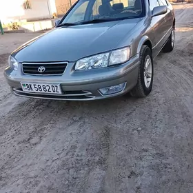 Toyota Camry 1999