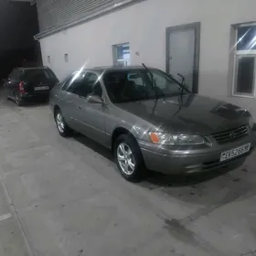 Toyota Camry 1997