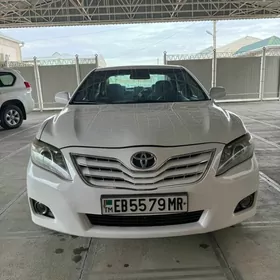 Toyota Camry 2010