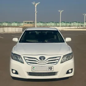 Toyota Camry 2011