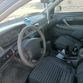 Toyota Camry 1997