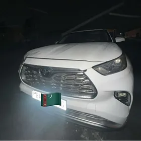 Toyota Highlander 2020