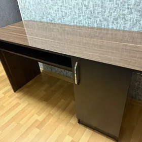 Офисный-Компьютерный стол