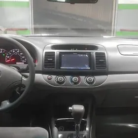 Toyota Camry 2005