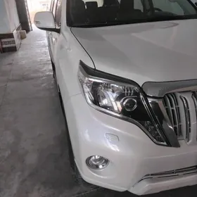 Toyota Land Cruiser Prado 2015