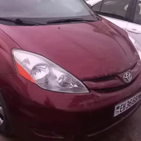 Toyota Sienna 2008