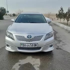 Toyota Camry 2010