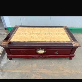 журнальный столик