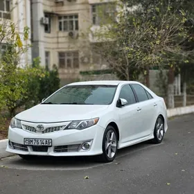Toyota Camry 2013