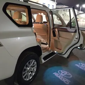 Toyota Land Cruiser Prado 2015