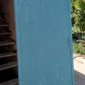 продаётся железный дверь