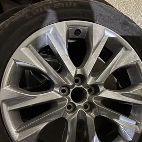 Highlander 2021 diska