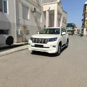 Toyota Land Cruiser Prado 2020