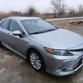 Toyota Camry 2020