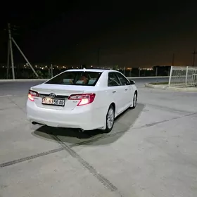 Toyota Camry 2013