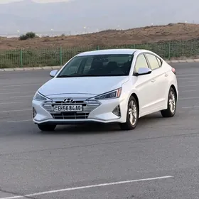 Hyundai Elantra 2020