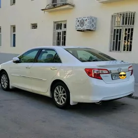 Toyota Camry 2012