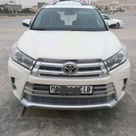 Toyota Highlander 2018