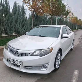 Toyota Camry 2013
