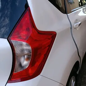 Nissan Versa Note 2014