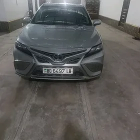 Toyota Camry 2021