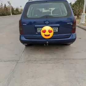 Opel Astra 2000