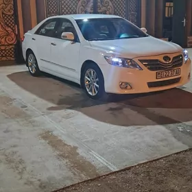 Toyota Camry 2010