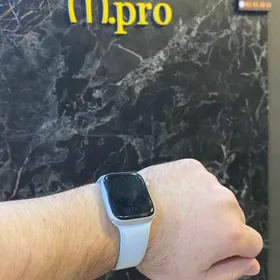 Apple Watch 8