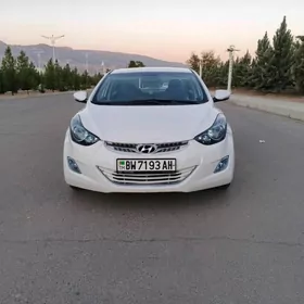 Hyundai Elantra 2011