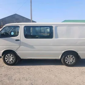 Toyota Hiace 2003