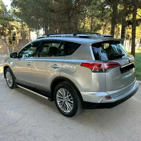 Toyota RAV4 2016