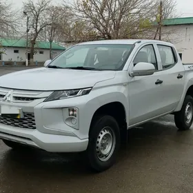 Mitsubishi L200 2019