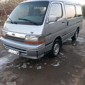 Toyota Hiace 1990