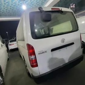 Toyota Hiace 2025