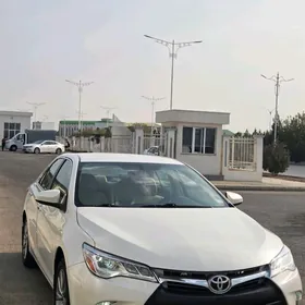 Toyota Camry 2016