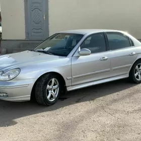Hyundai Sonata 2001