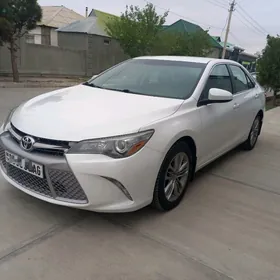 Toyota Camry 2016